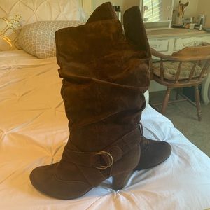 Women’s boots